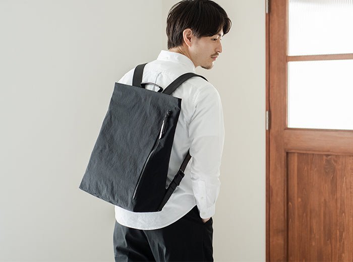 【2022年決定版】黒のリュック サック10選 - Root (ルート)バッグ・鞄通販サイト-ずっと好きなもの、飾らないデザイン -