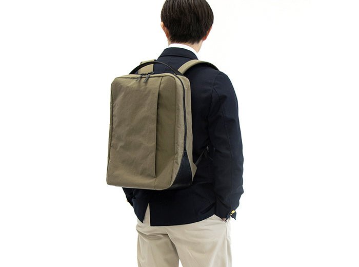 【新商品】ボックスリュック 発売! - Root (ルート)バッグ・鞄通販サイト-ずっと好きなもの、飾らないデザイン -