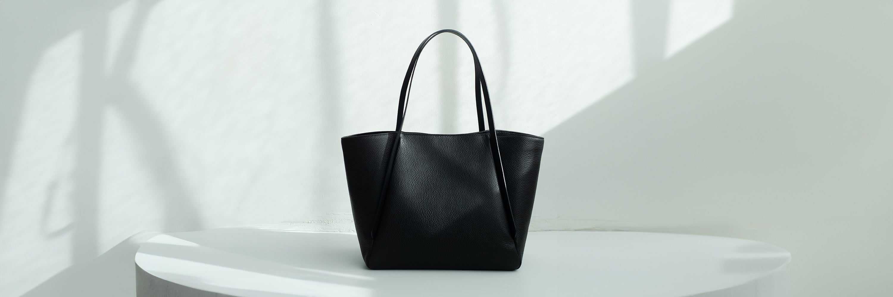 トートバッグ | Root - ずっと好きなもの、飾らないデザイン -