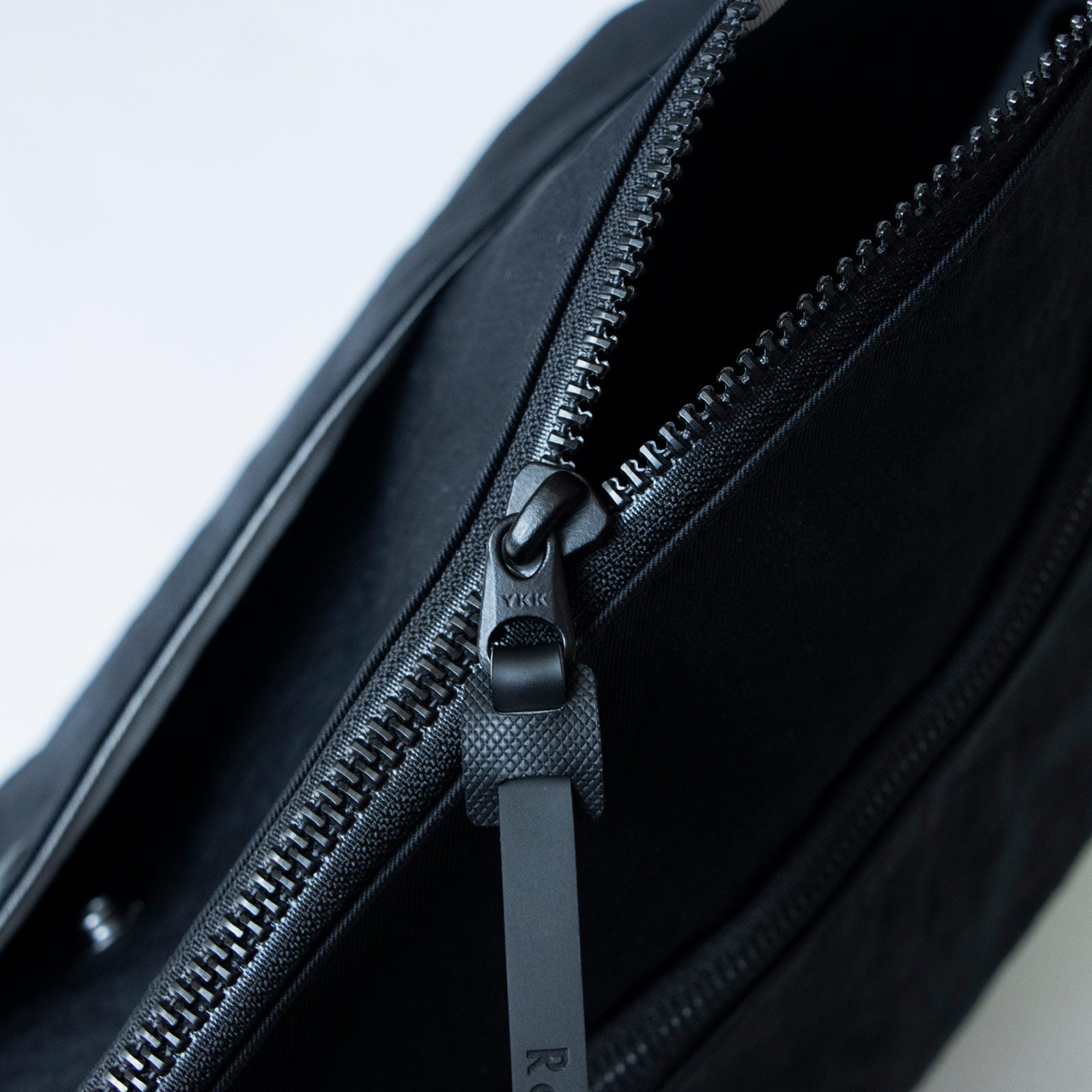 2wayサコッシュneo 「KONBU®️(コンブ)」ツイル - Root (ルート)バッグ・鞄通販サイト - ずっと好きなもの、飾らないデザイン -