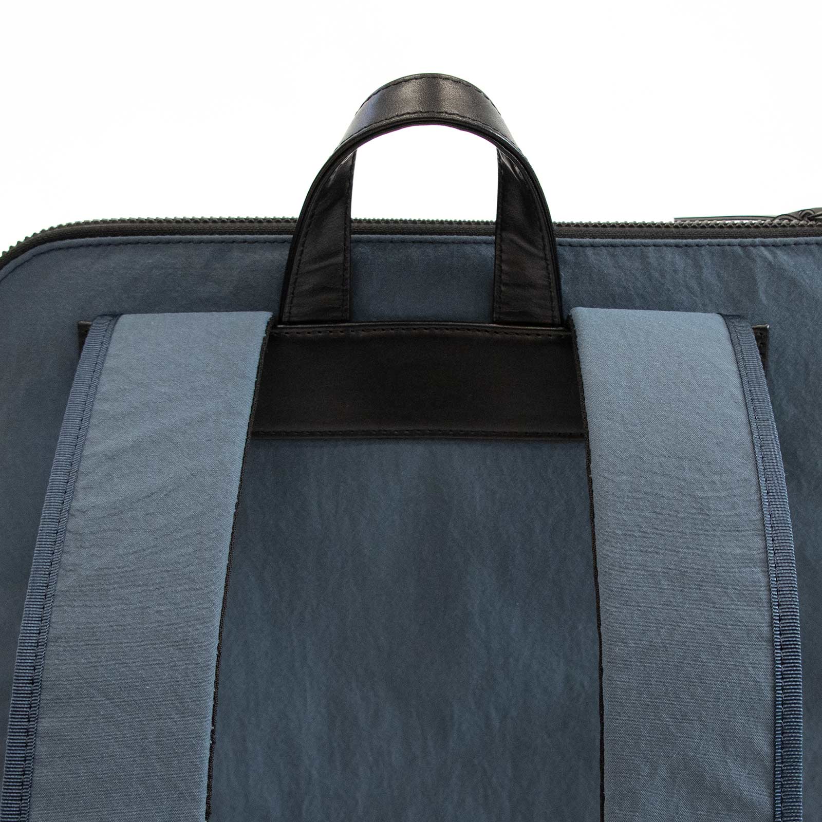 和ックパックhabit type3「KONBU®️(コンブ)」|KONBUバッグ(コンブバッグ) - Root (ルート)バッグ・鞄通販サイト - ずっと好きなもの、飾らないデザイン -