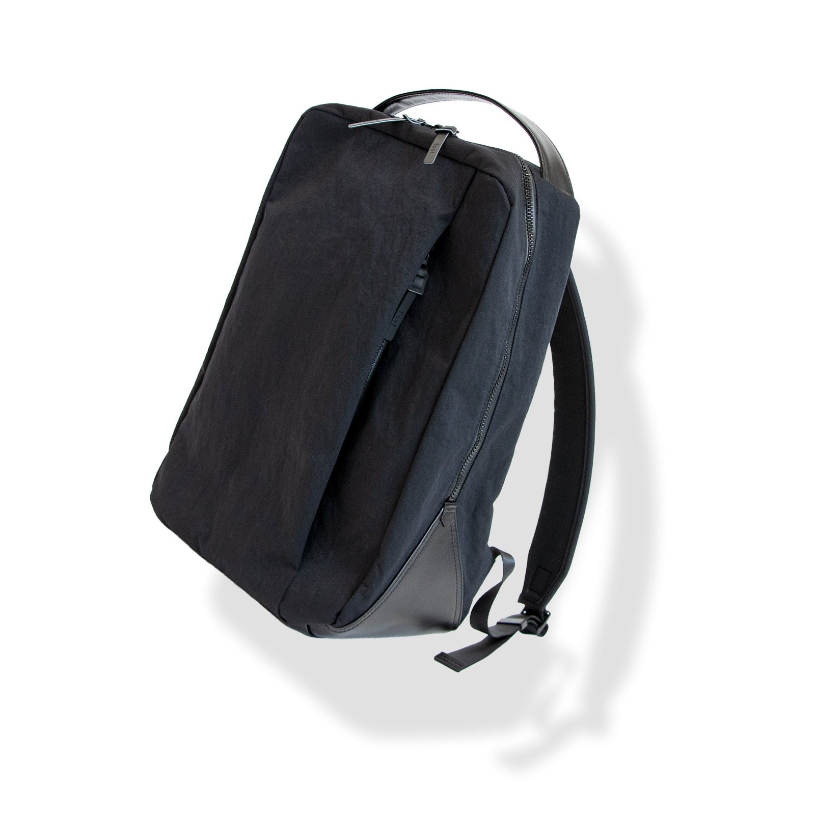 ボックスリュック「KONBU®️(コンブ)ツイル」|KONBU®️バッグ(コンブバッグ) - Root (ルート)バッグ・鞄通販サイト - ずっと好きなもの、飾らないデザイン -