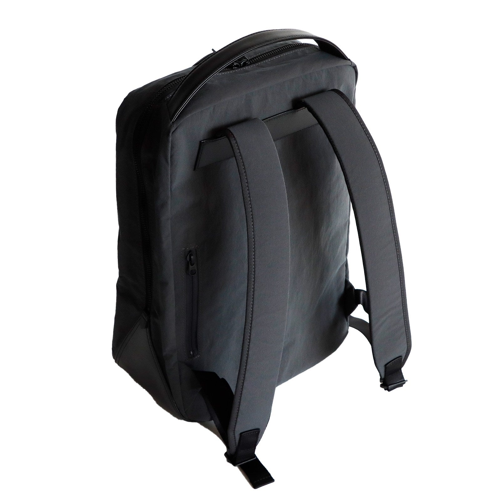 ボックスリュック 「KONBU®️(コンブ)」|KONBU®️バッグ(コンブバッグ) - Root (ルート)バッグ・鞄通販サイト - ずっと好きなもの、飾らないデザイン -