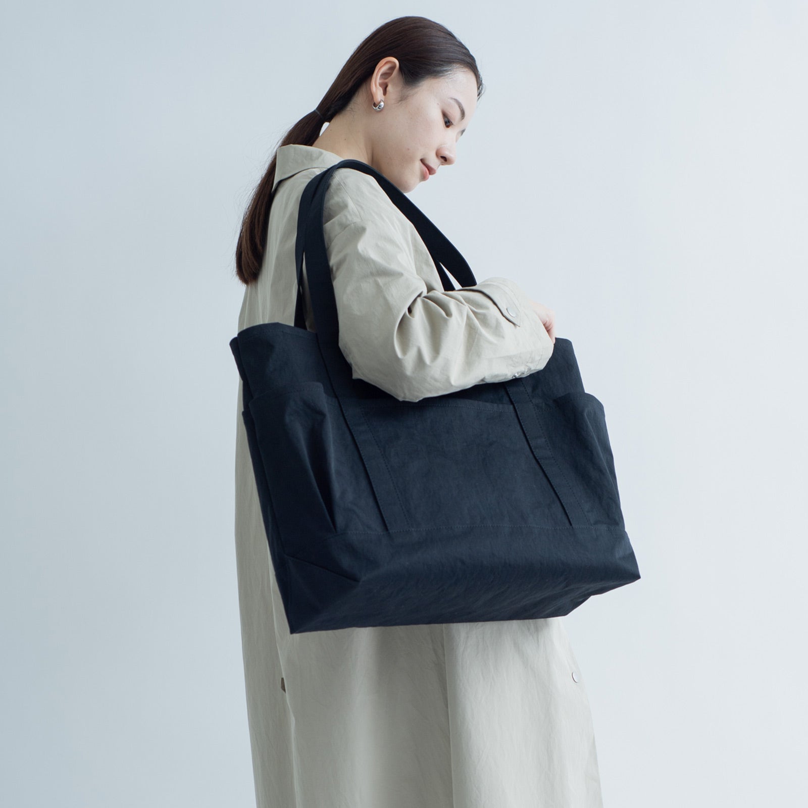 セイライトトートL 「KONBU®️(コンブ)」ツイル|KONBU®️バッグ(コンブバッグ) - Root (ルート)バッグ・鞄通販サイト - ずっと好きなもの、飾らないデザイン -