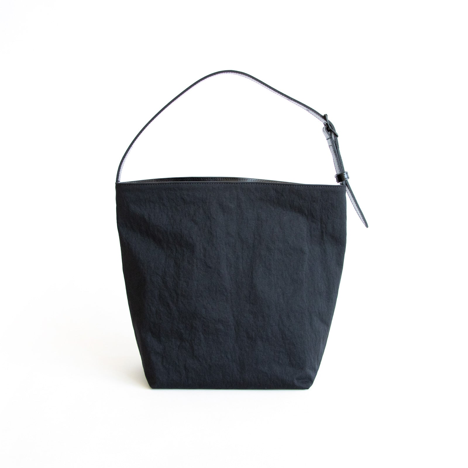 Mellow Shouldertote M「KONBU®️(コンブ)ツイル」|KONBU®️バッグ(コンブバッグ) - Root (ルート)バッグ・鞄通販サイト - ずっと好きなもの、飾らないデザイン -