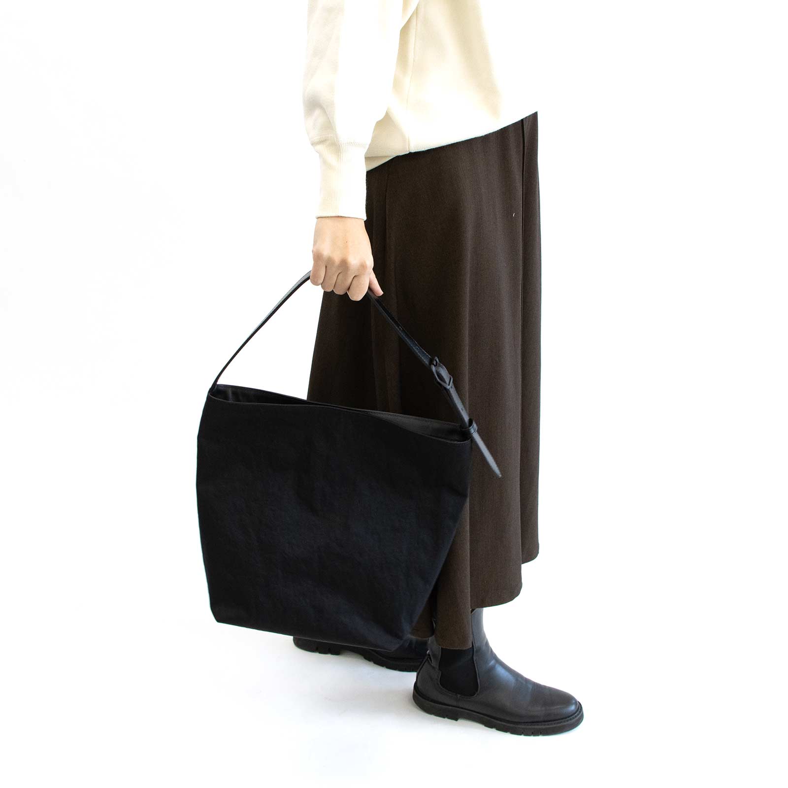 Mellow Shouldertote M「KONBU®️(コンブ)ツイル」|KONBU®️バッグ(コンブバッグ) - Root (ルート)バッグ・鞄通販サイト - ずっと好きなもの、飾らないデザイン -