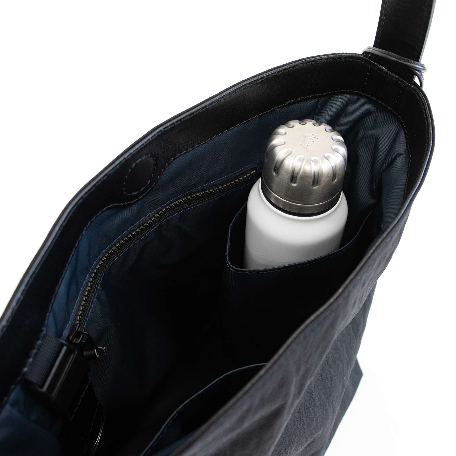 Mellow Shouldertote S「KONBU®️(コンブ)ツイル」|KONBU®️バッグ(コンブバッグ) - Root (ルート)バッグ・鞄通販サイト - ずっと好きなもの、飾らないデザイン -
