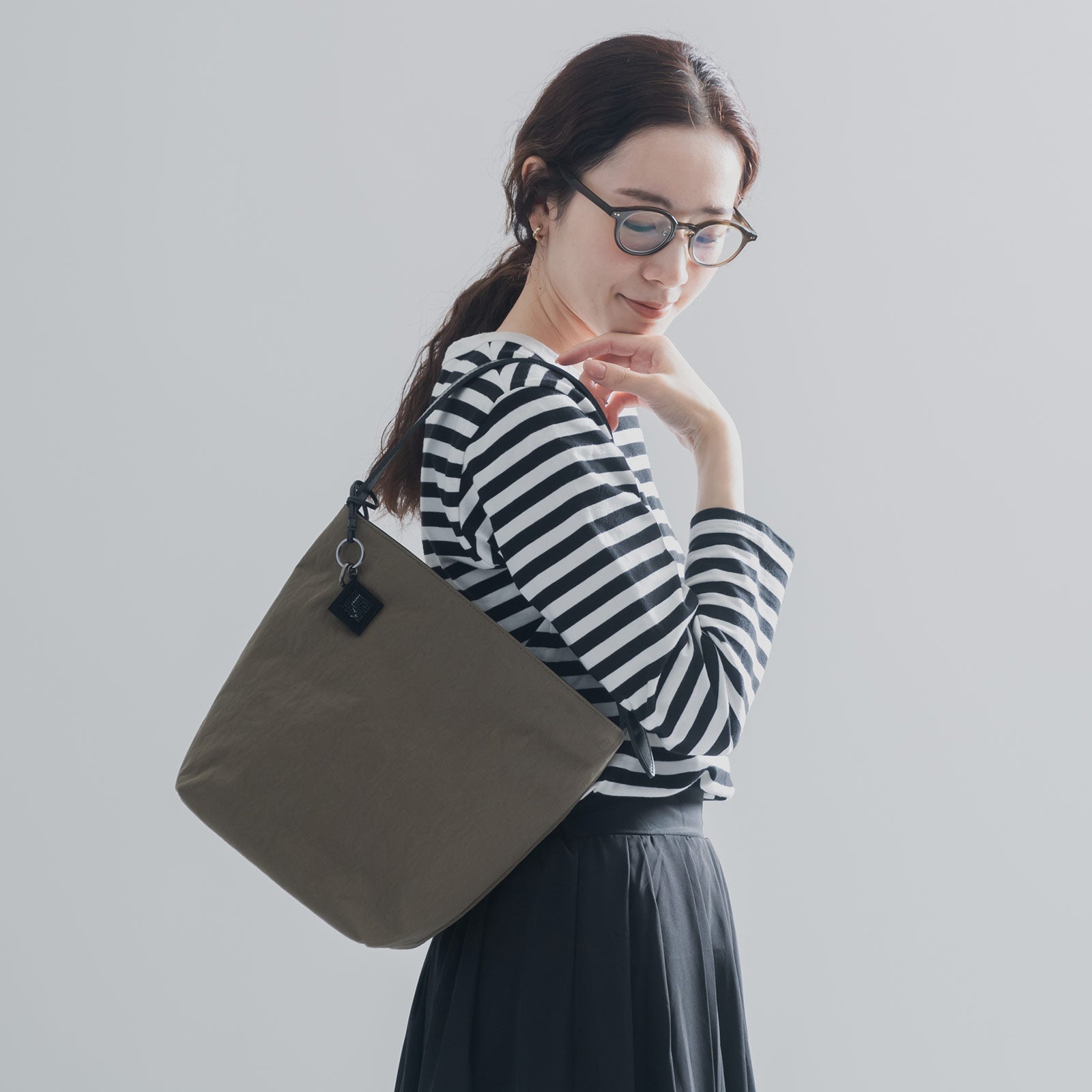 Mellow Shouldertote S「KONBU®️(コンブ)ツイル」|KONBU®️バッグ(コンブバッグ) - Root (ルート)バッグ・鞄通販サイト - ずっと好きなもの、飾らないデザイン -