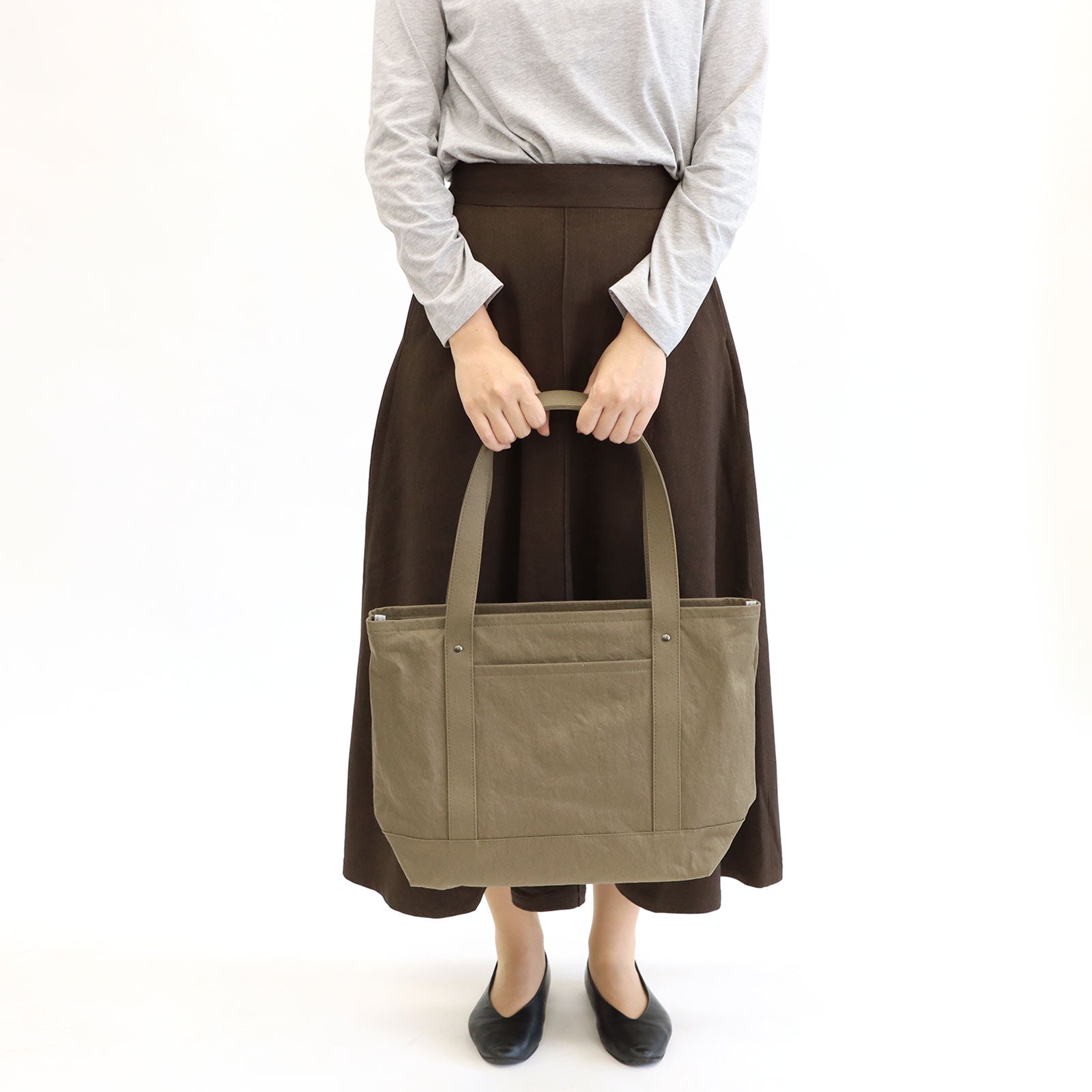 セイライトトートM「KONBU®️(コンブ)ツイル」|KONBU®️バッグ(コンブバッグ) - Root (ルート)バッグ・鞄通販サイト - ずっと好きなもの、飾らないデザイン -
