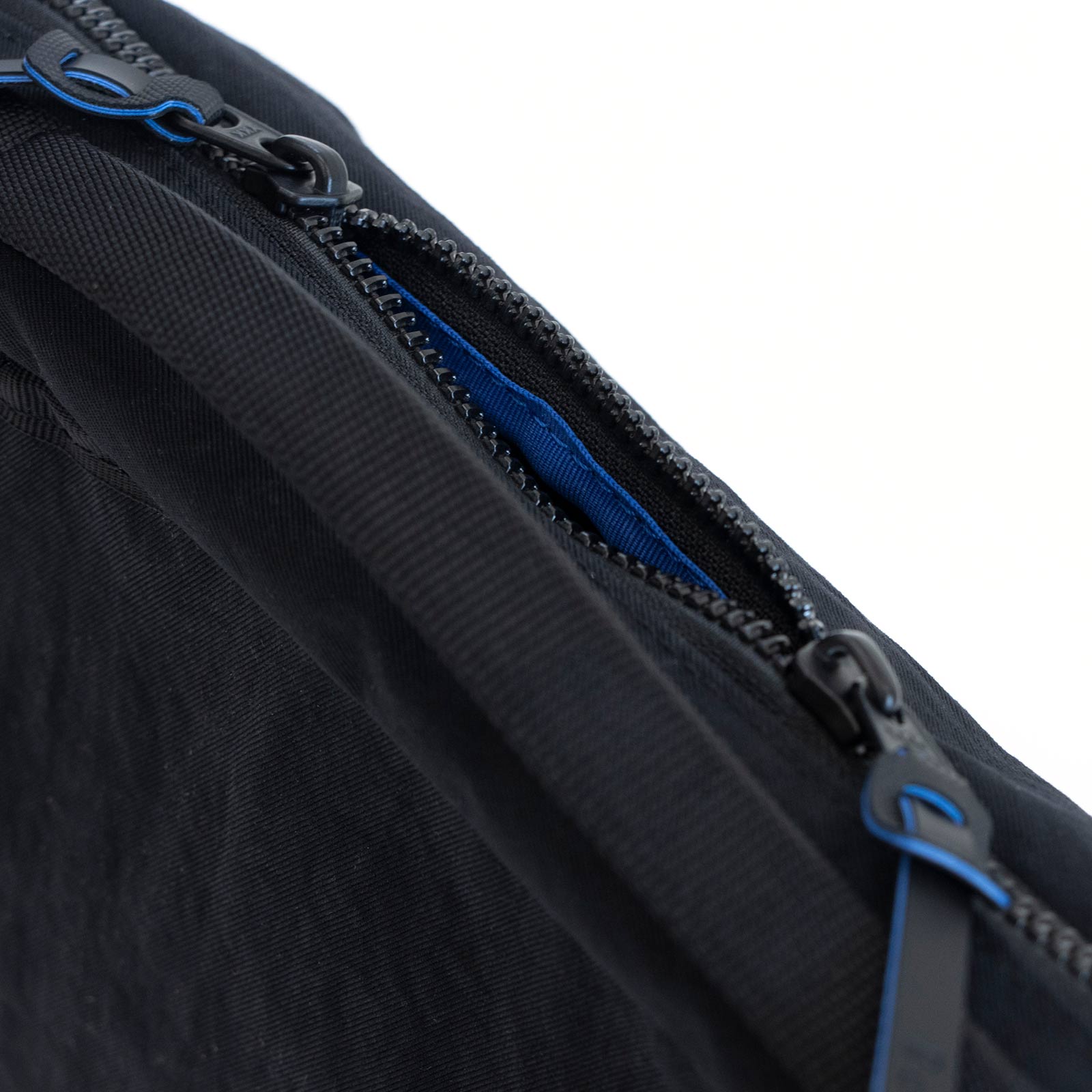 urban cross body(BWB ショルダーバッグ) - Root (ルート)バッグ・鞄通販サイト - ずっと好きなもの、飾らないデザイン -