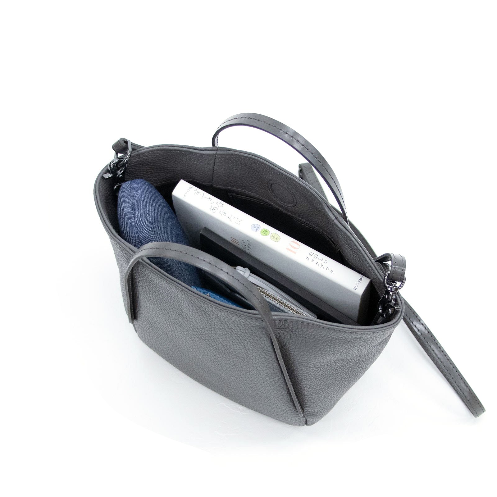 A3petit(レザーショルダーバッグ)Root Shoulderbag - Root - ずっと好きなもの、飾らないデザイン -