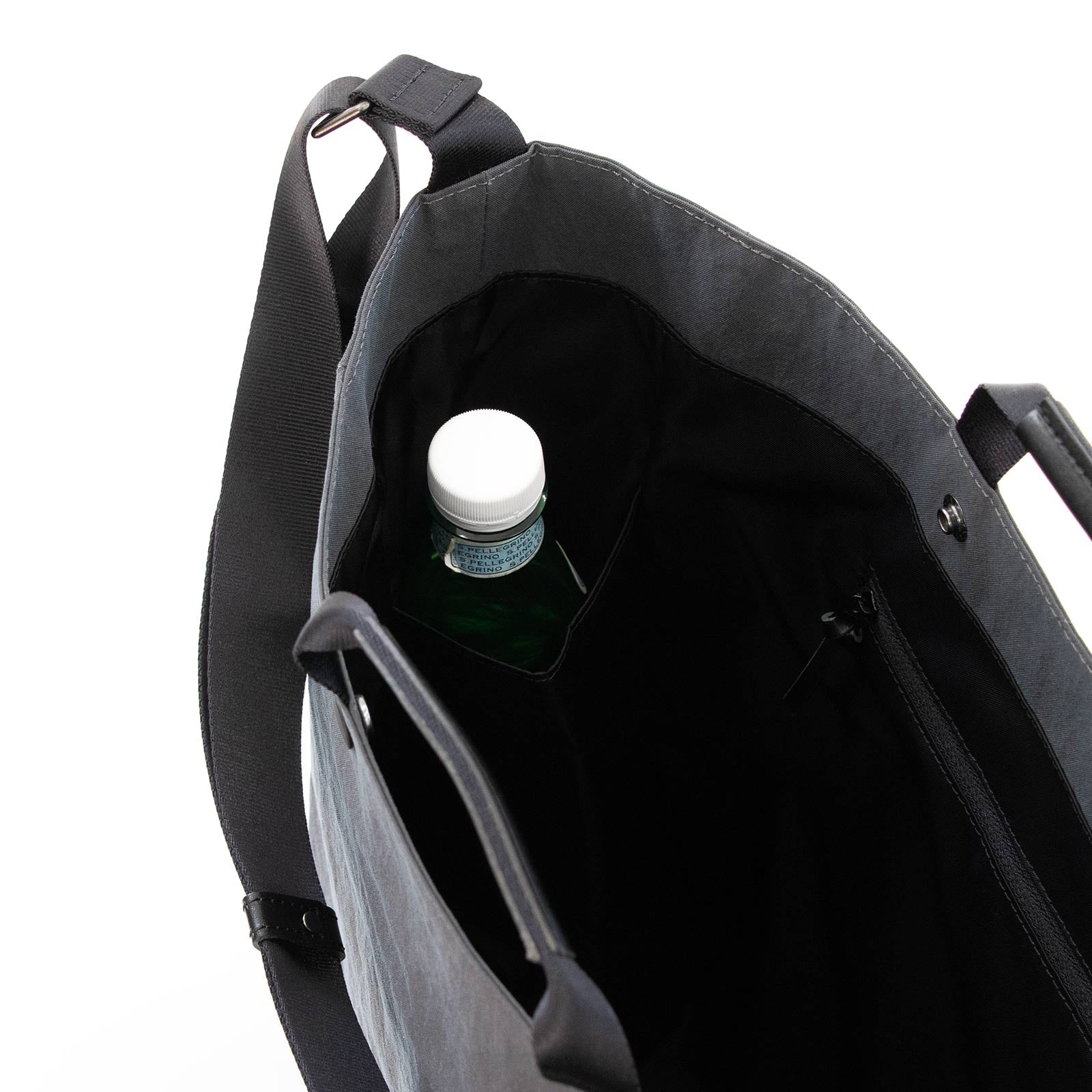 BOXトートKONBU®️(コンブ)ナイロンショルダーバッグ Root<UNISEX>Shoulderbag - Root - ずっと好きなもの、飾らないデザイン -