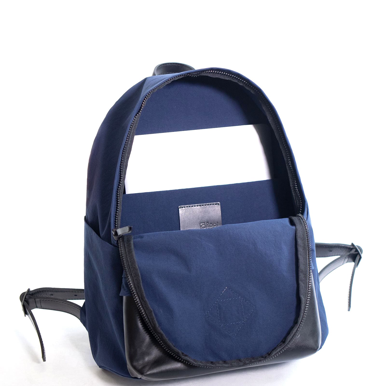 ライトパック 「KONBU®️(コンブ)」ナイロンリュック・デイパック Root<UNISEX>Rucksack - Root - ずっと好きなもの、飾らないデザイン -