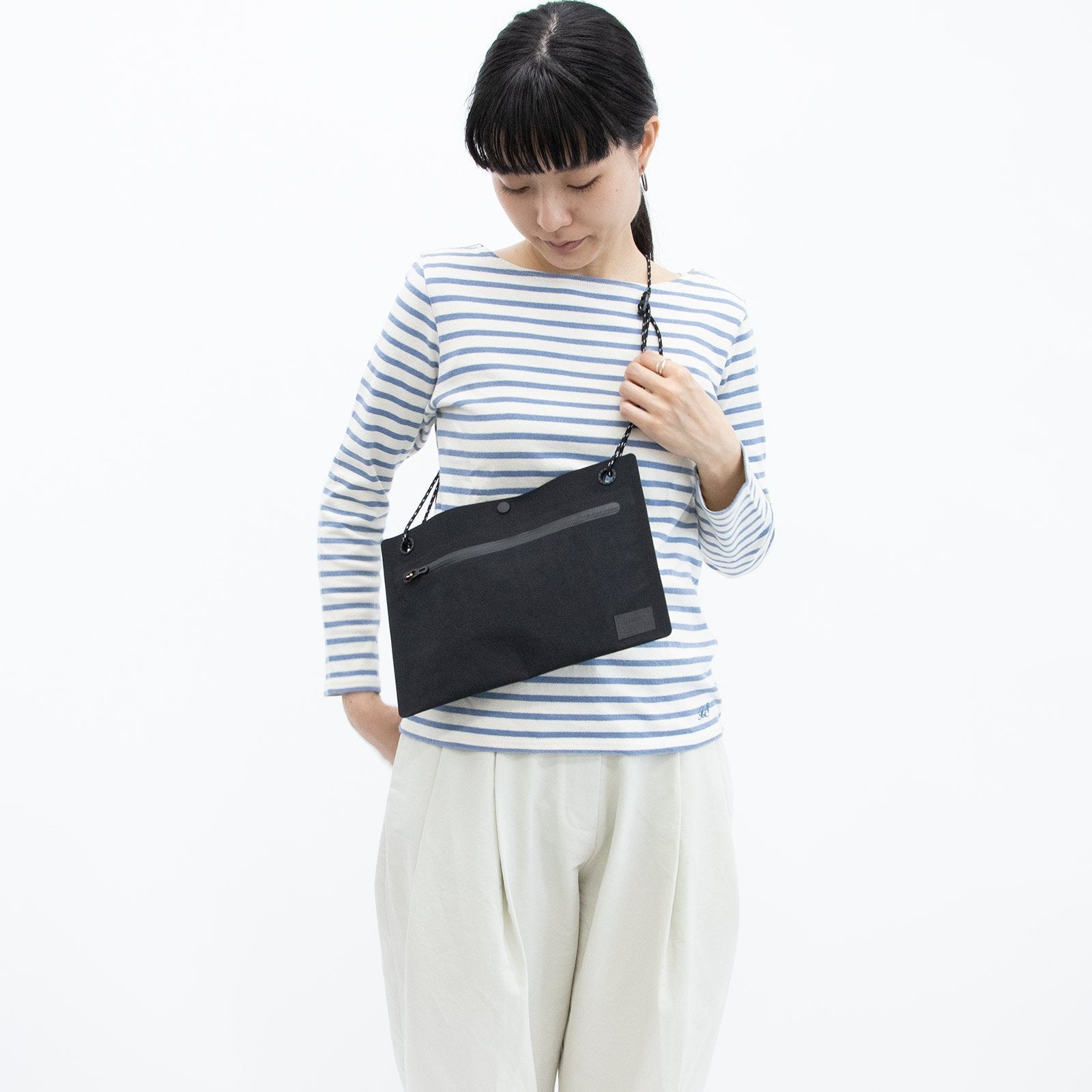 Root <UNISEX>Sacoche(コンブナイロンサコッシュ)マイル - Root - ずっと好きなもの、飾らないデザイン -