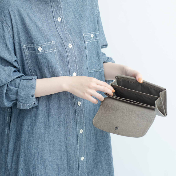 本革ロングウォレット(レザー長財布)Root<UNISEX>Leather long wallet - Root - ずっと好きなもの、飾らないデザイン -