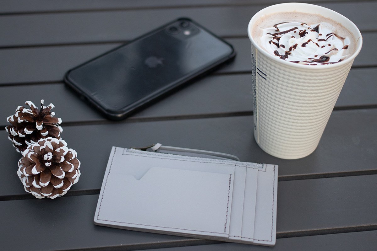 フラグメントケースをお財布代わりに、あとはスマホだけ持ってGO！ - Root (ルート)バッグ・鞄通販サイト-ずっと好きなもの、飾らないデザイン -