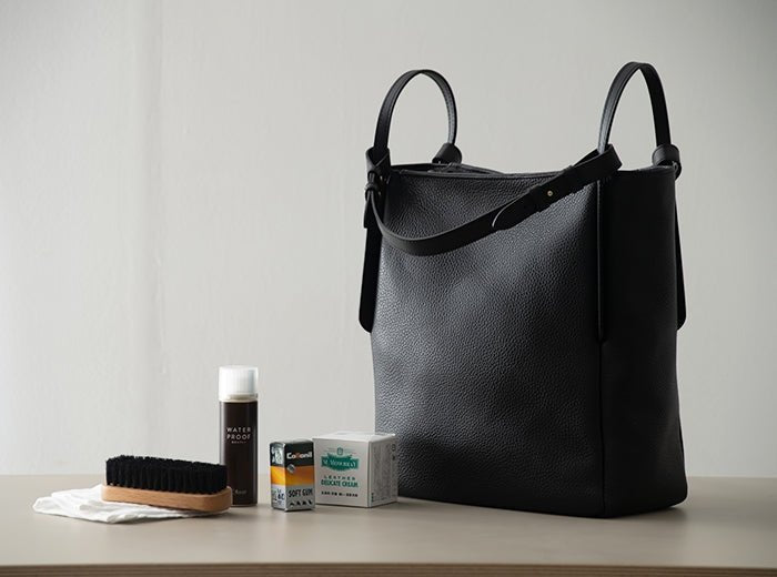【革バッグ・革財布】のお手入れ方法を完全解説 - Root (ルート)バッグ・鞄通販サイト-ずっと好きなもの、飾らないデザイン -