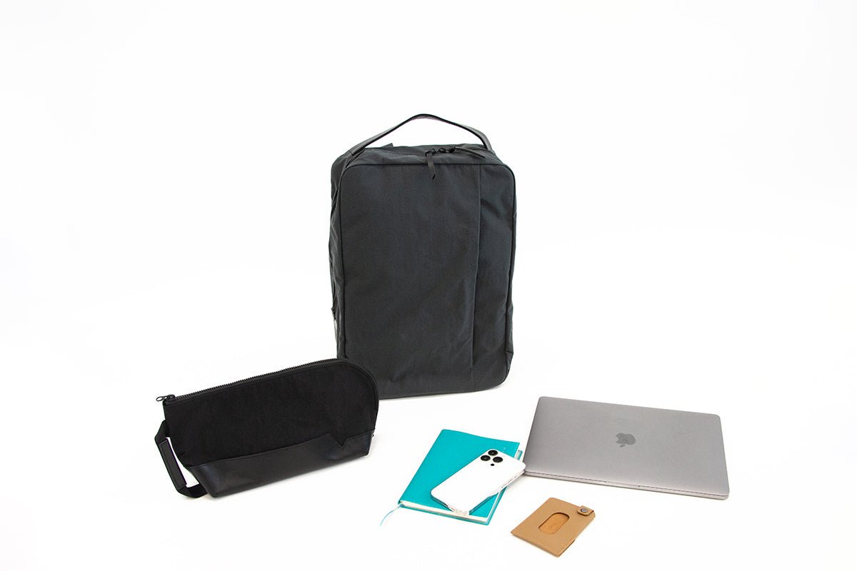 【バッグの容量】Rootの「ビジネスバッグ」の容量・入るノートPCのサイズは？ - Root (ルート)バッグ・鞄通販サイト-ずっと好きなもの、飾らないデザイン -