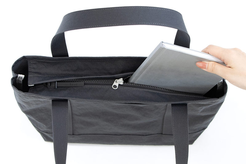 セイライトトートM 「KONBU®️（コンブ）」ツイル｜KONBU®️バッグ（コンブバッグ） - Root (ルート)バッグ・鞄通販サイト - ずっと好きなもの、飾らないデザイン - 