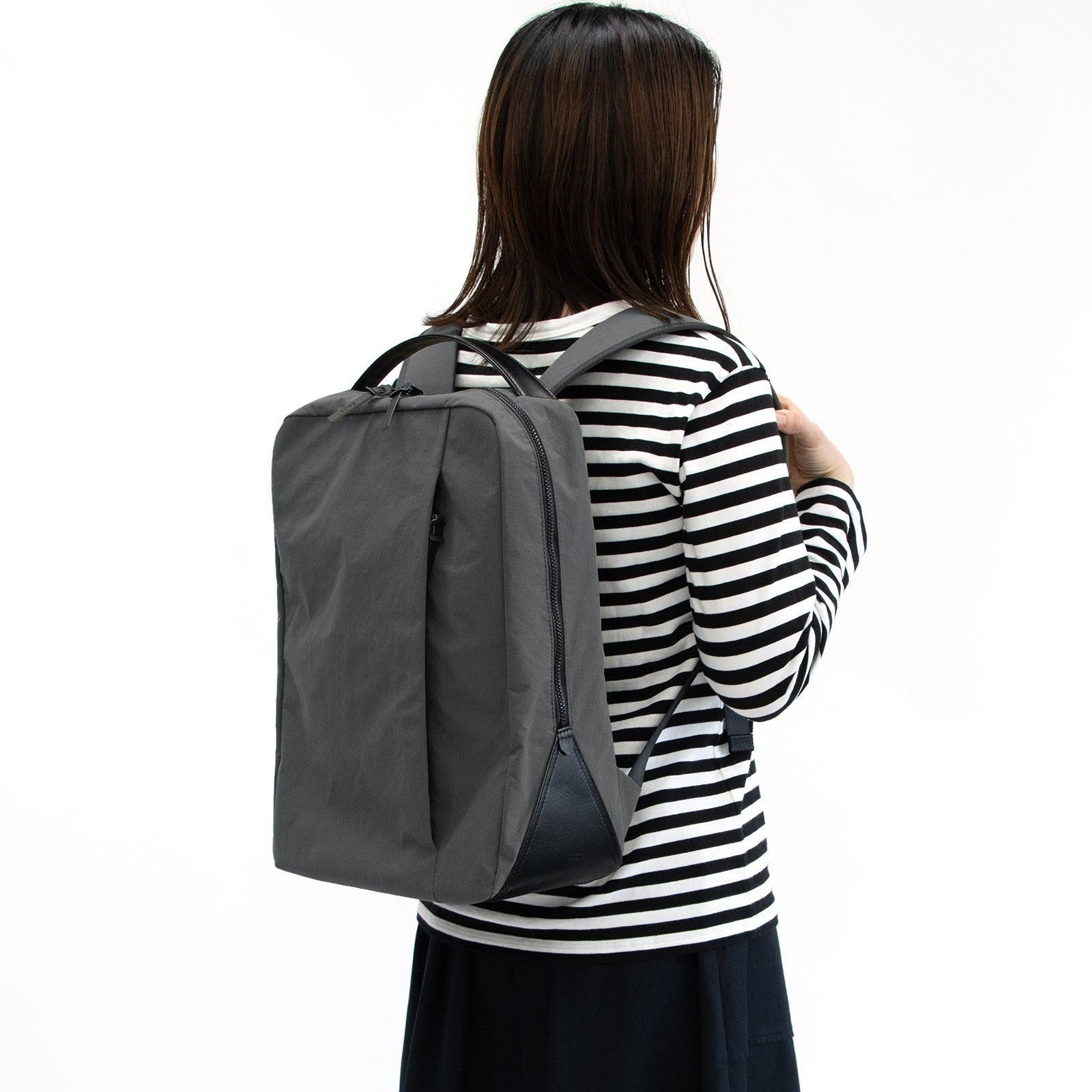 ROOT ボックスリュック KONBU®️ チャコールグレー ボックスリュック 「KONBU®（コンブ）」｜KONBU®バッグ（コンブバッグ）