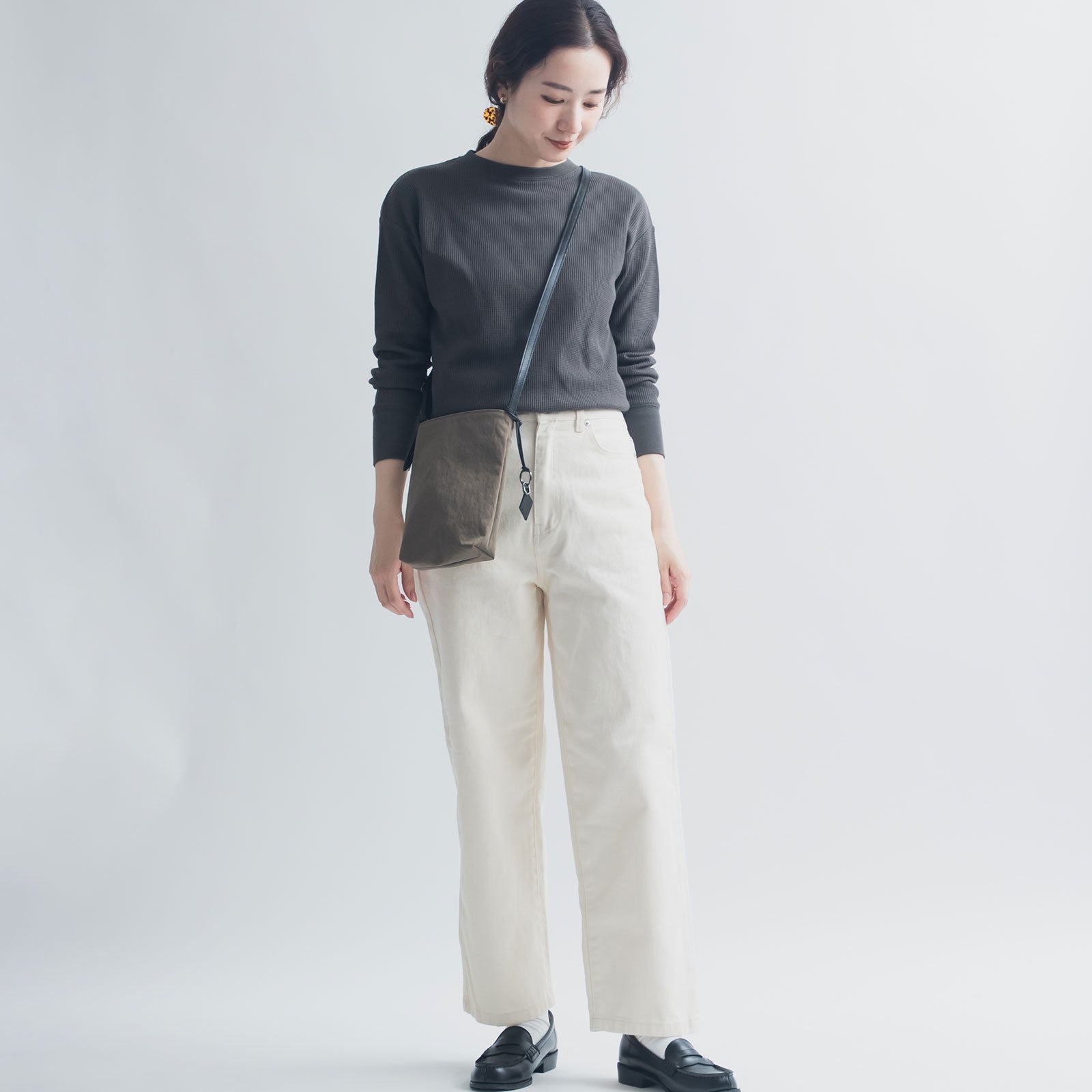 Mellow Phoneshoulder「KONBU®️（コンブ）ツイル」｜KONBU®️バッグ（コンブバッグ） - Root (ルート)バッグ・鞄通販サイト-ずっと好きなもの、飾らないデザイン -