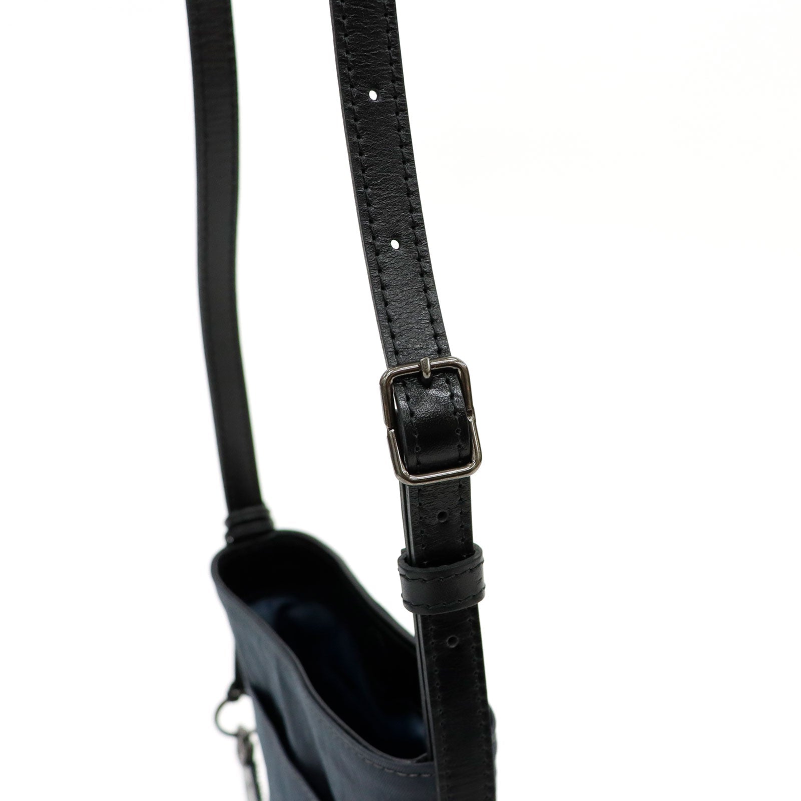 Mellow Phoneshoulder「KONBU®️（コンブ）ツイル」｜KONBU®️バッグ（コンブバッグ） - Root (ルート)バッグ・鞄通販サイト-ずっと好きなもの、飾らないデザイン -