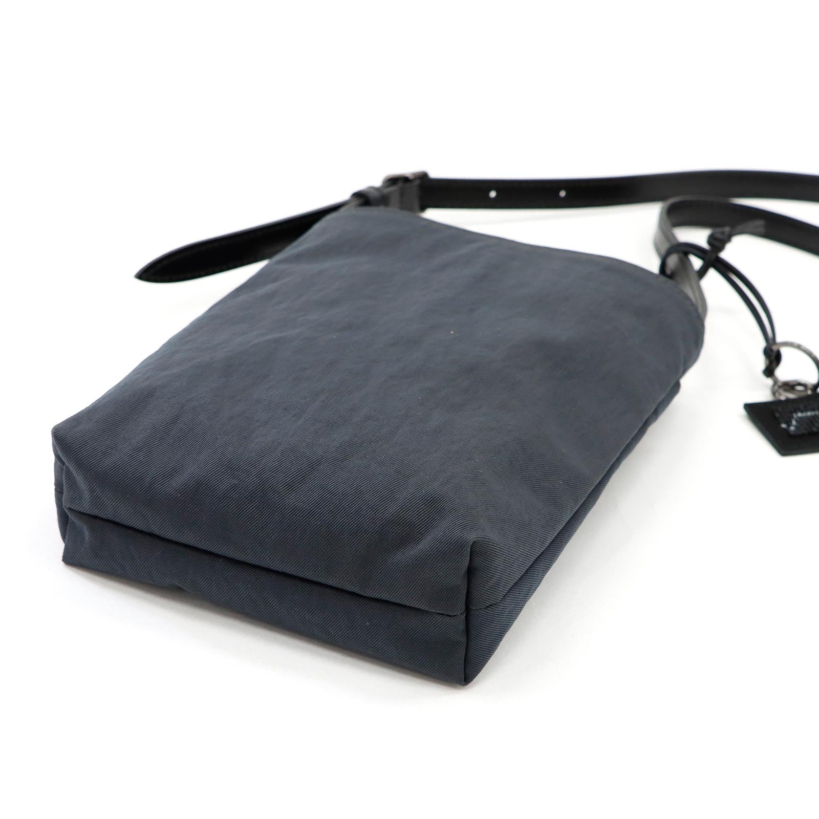 Mellow Phoneshoulder「KONBU®️（コンブ）ツイル」｜KONBU®️バッグ（コンブバッグ） - Root (ルート)バッグ・鞄通販サイト-ずっと好きなもの、飾らないデザイン -
