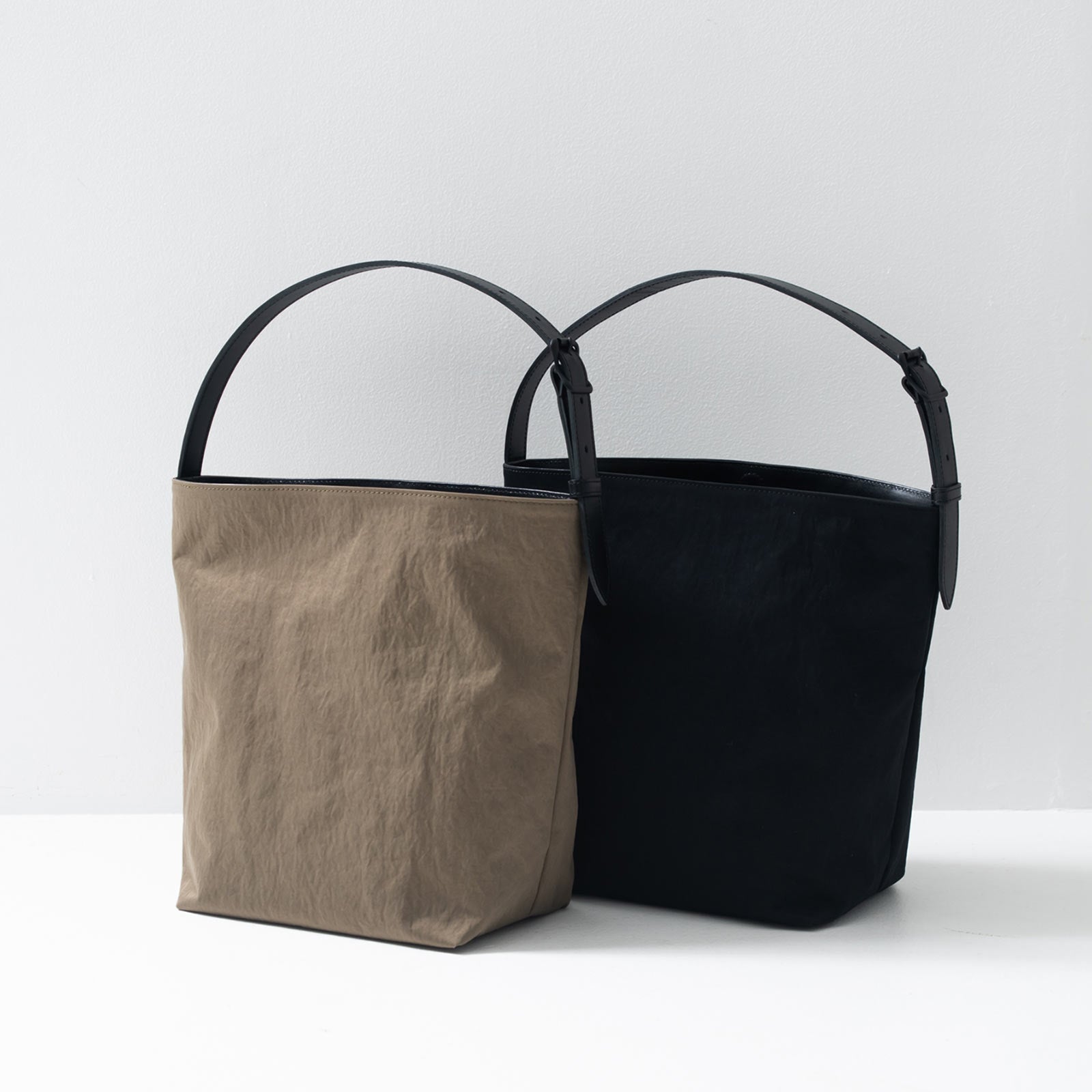 Mellow Shouldertote M「KONBU®️（コンブ）ツイル」｜KONBU®️バッグ（コンブバッグ） - Root (ルート)バッグ・鞄通販サイト - ずっと好きなもの、飾らないデザイン - 