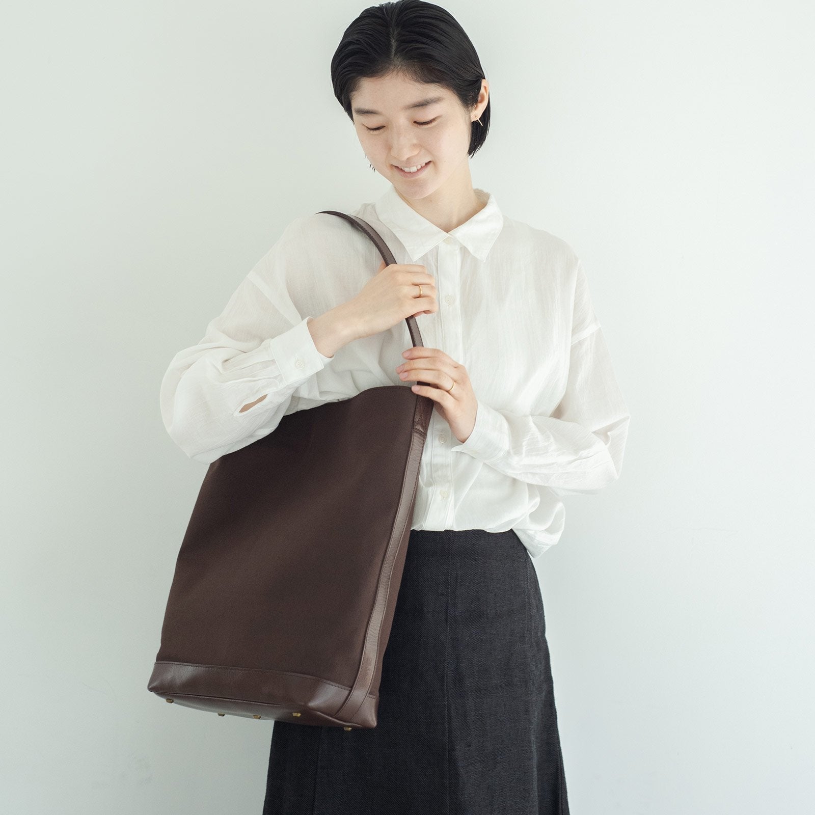 ワンショルダー(綿帆布ショルダーバッグ)Root＜UNISEX＞Shoulderbag