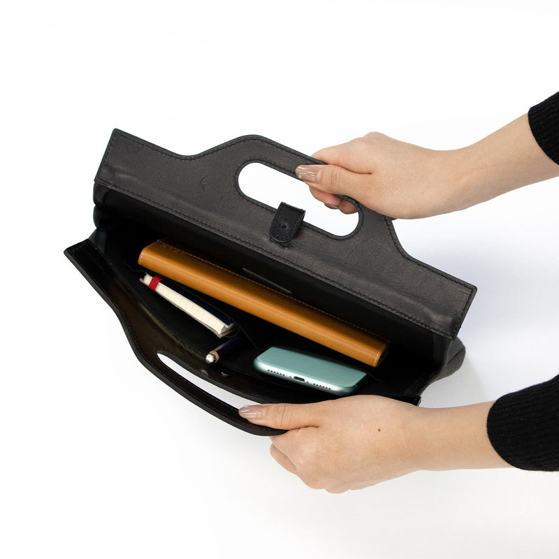 インタブバッグ(クラッチバッグ・タブレットケース)Root＜UNISEX＞Clutchbag - Root - ずっと好きなもの、飾らないデザイン -